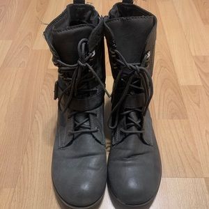 Size 10 combat boots